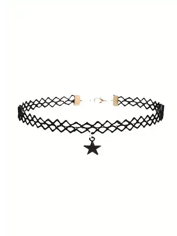 Zestaw siedmiu aksamitnych chokerów z różnymi ozdobami